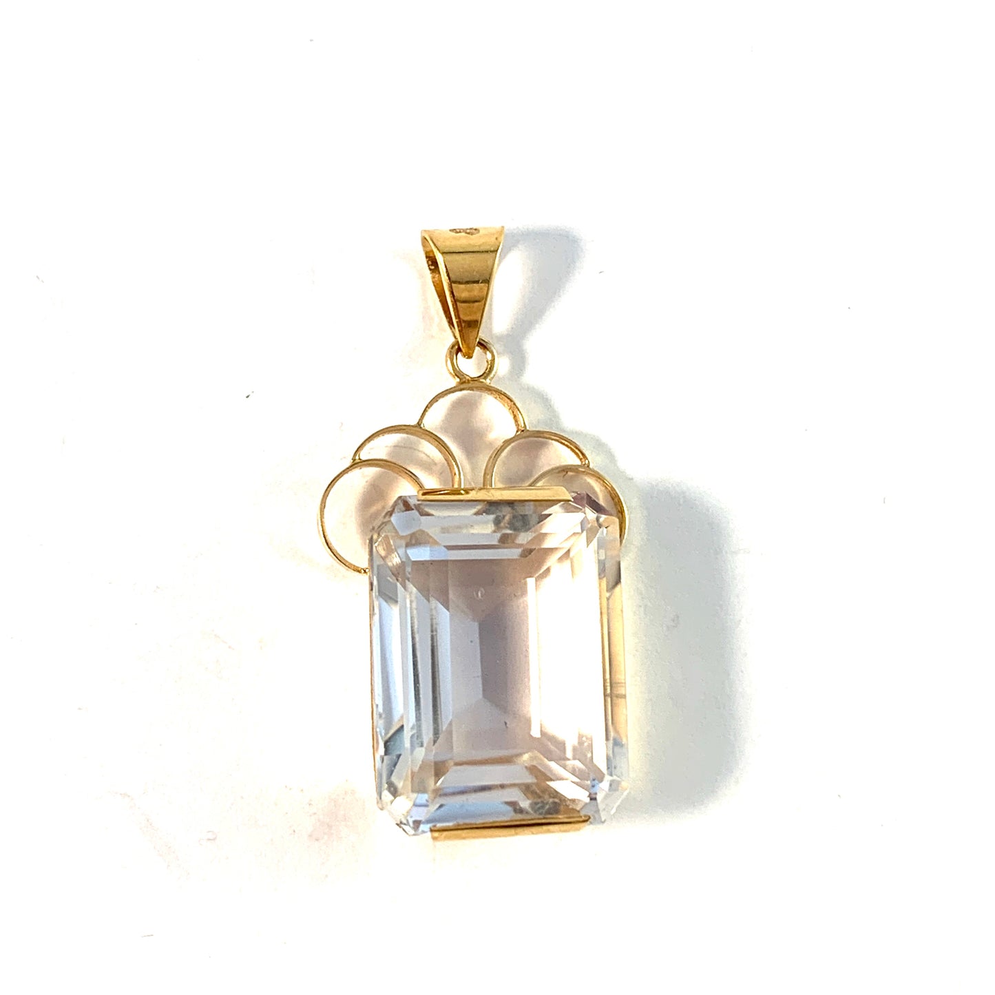 D Ekström, Sweden 1959. Mid Century 18k Gold Rock Crystal Pendant.