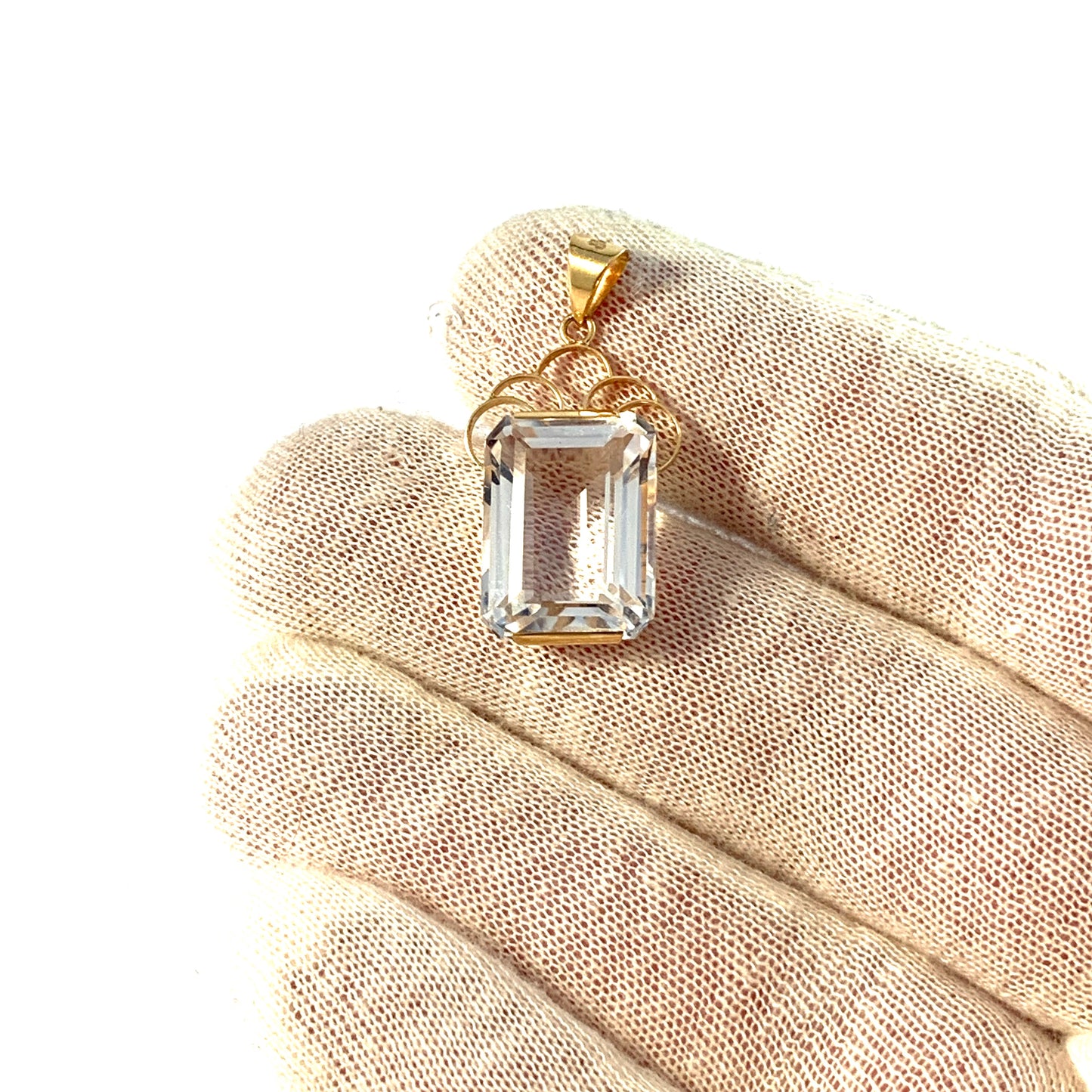 D Ekström, Sweden 1959. Mid Century 18k Gold Rock Crystal Pendant.