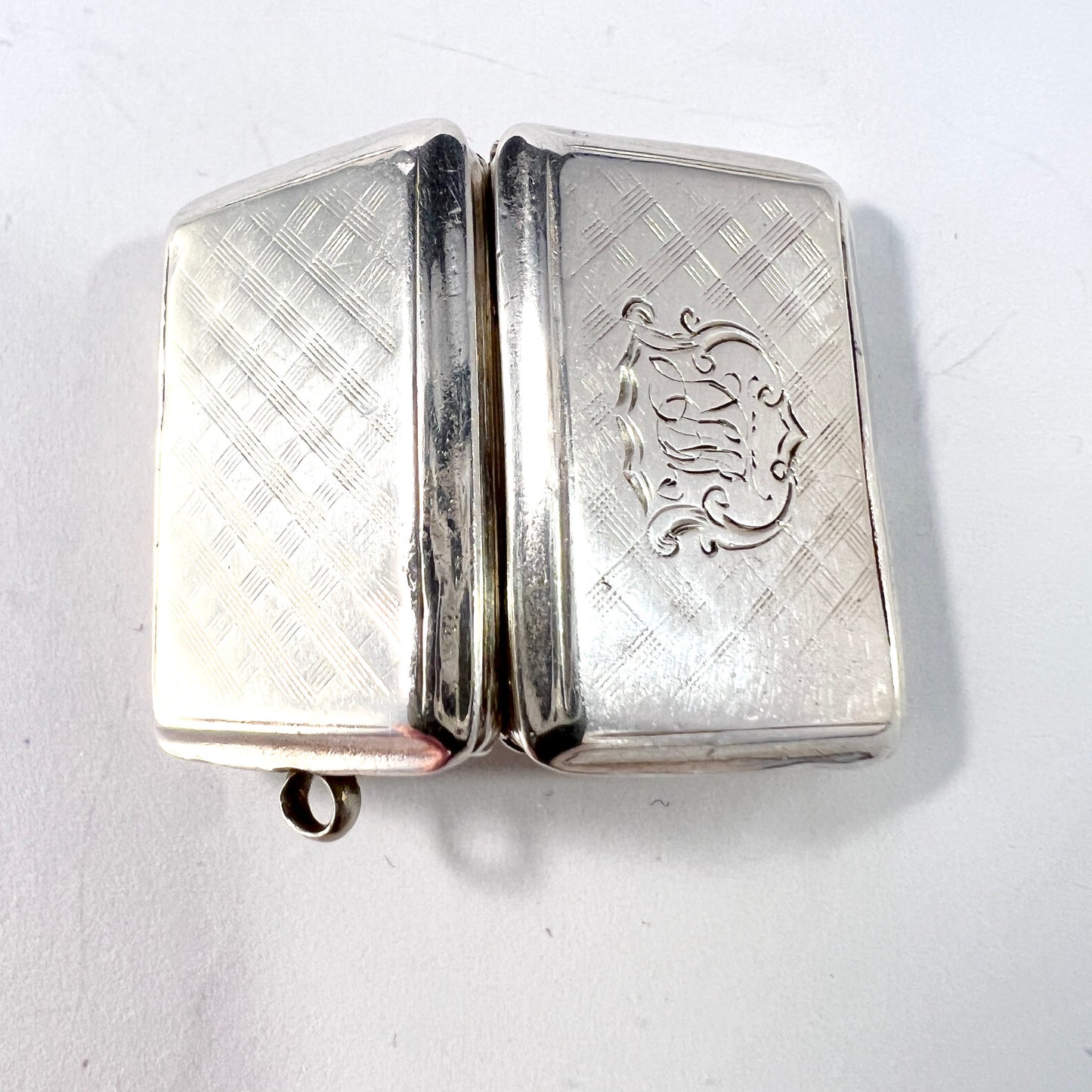 Nathaniel Mills, Birmingham 1839. Antique Sterling Silver Vinaigrette Locket Pendant.