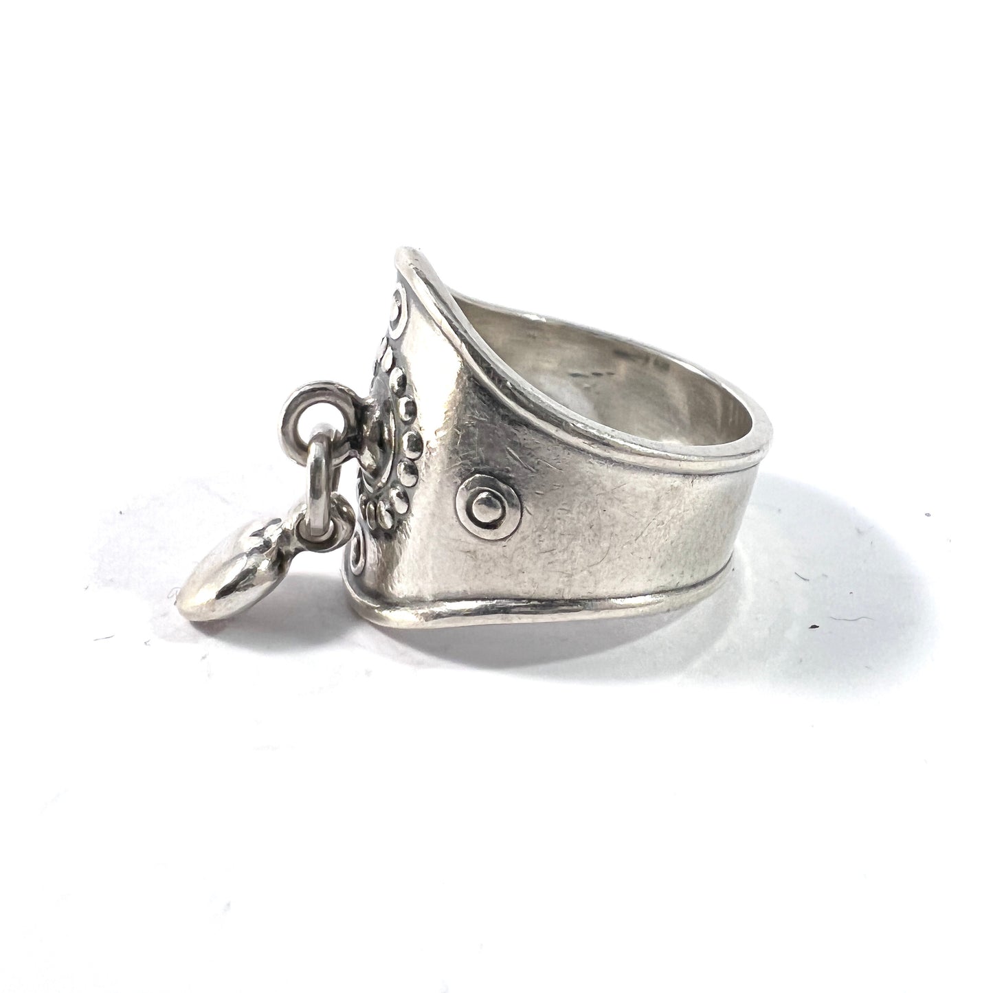 Kalevala Koru, Finland 1993. Vintage Sterling Silver Heart Charm Ring.