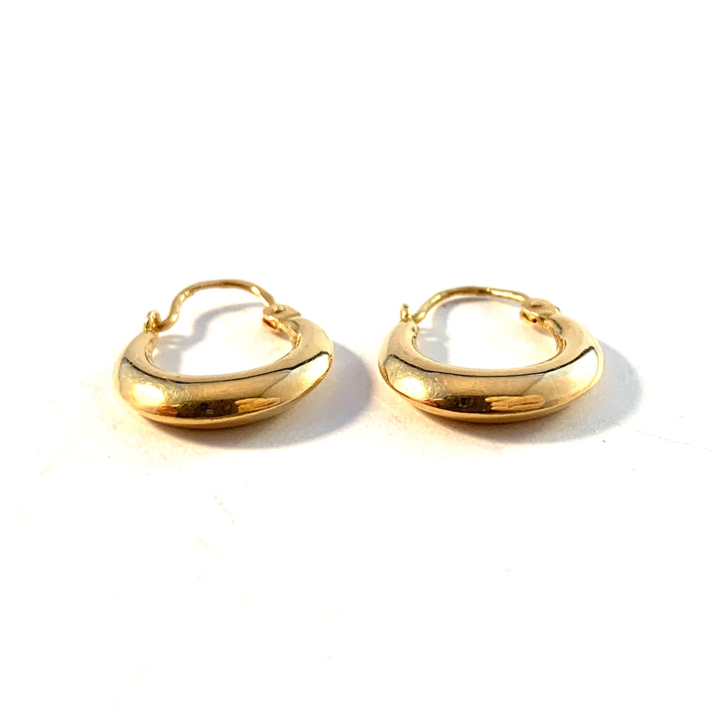 Sweden 1950s. Mid Century 18k Gold Earrings.