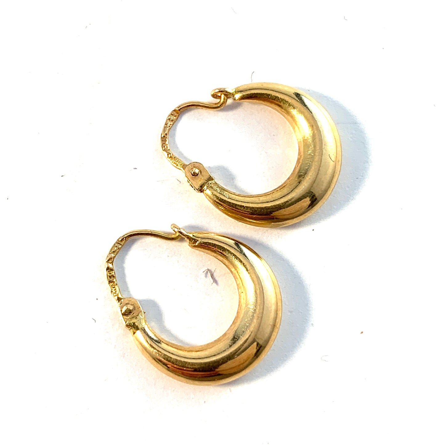 Sweden 1950s. Mid Century 18k Gold Earrings.