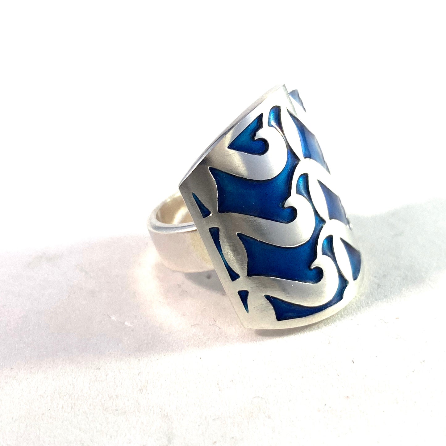 Millie Behrens for David Andersen, Norway Vintage Chunky Sterling Silver Blue Enamel Ring