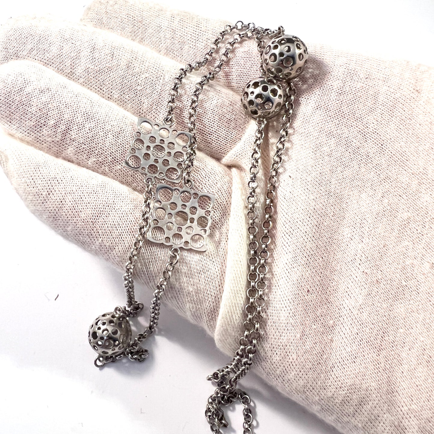 Liisa Vitali for Kultakeskus, Finland Vintage Long Sterling Silver Necklace.