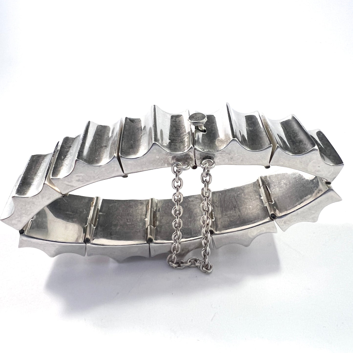 Mexico City c 1950s. Bold Vintage Sterling Silver Bracelet