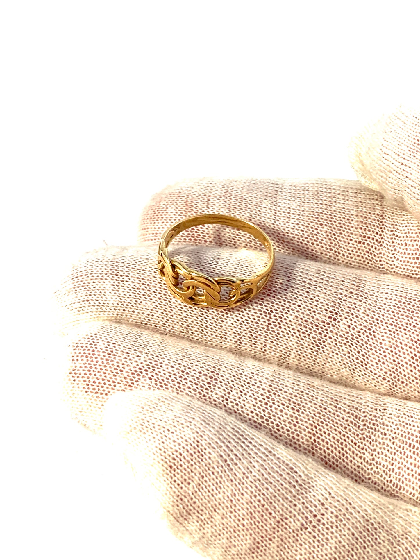 Sweden, 1960-70s. Vintage 18k Gold Bismarck Ring.