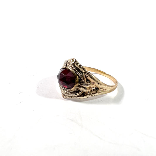 Sweden c 1850. Antique Victorian 18k Gold Garnet Ring.