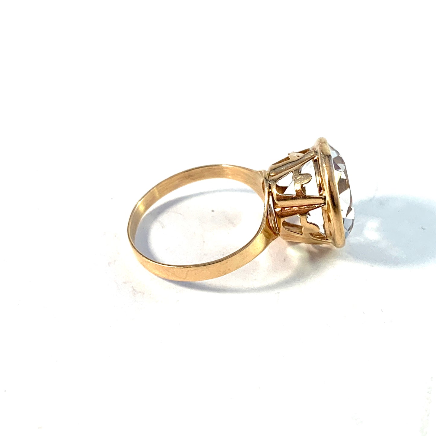 Toivo Salmi, Finland 1960s. Vintage Modernist 14k Gold Rock Crystal Ring.