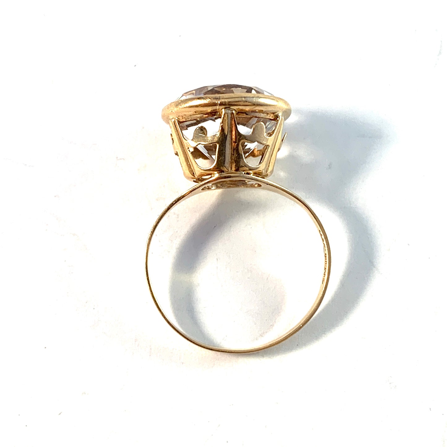 Toivo Salmi, Finland 1960s. Vintage Modernist 14k Gold Rock Crystal Ring.