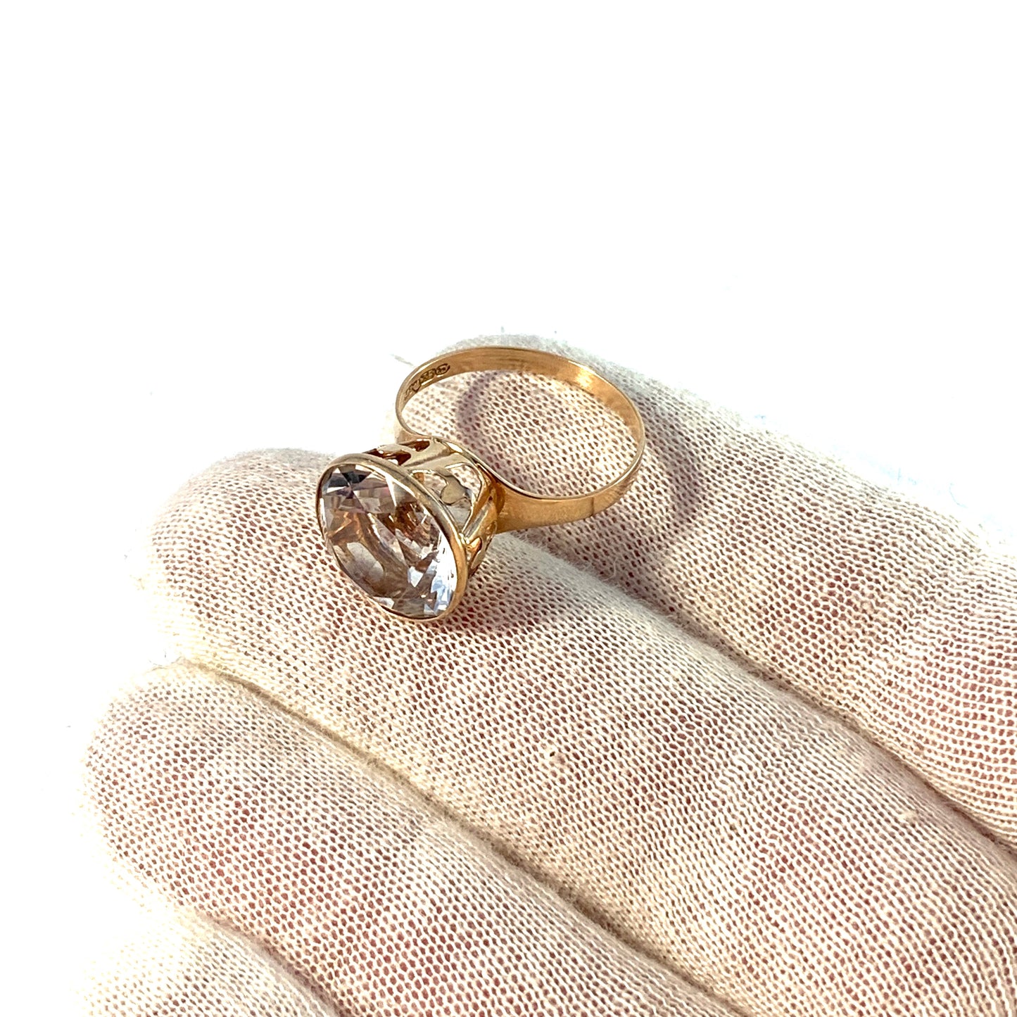 Toivo Salmi, Finland 1960s. Vintage Modernist 14k Gold Rock Crystal Ring.