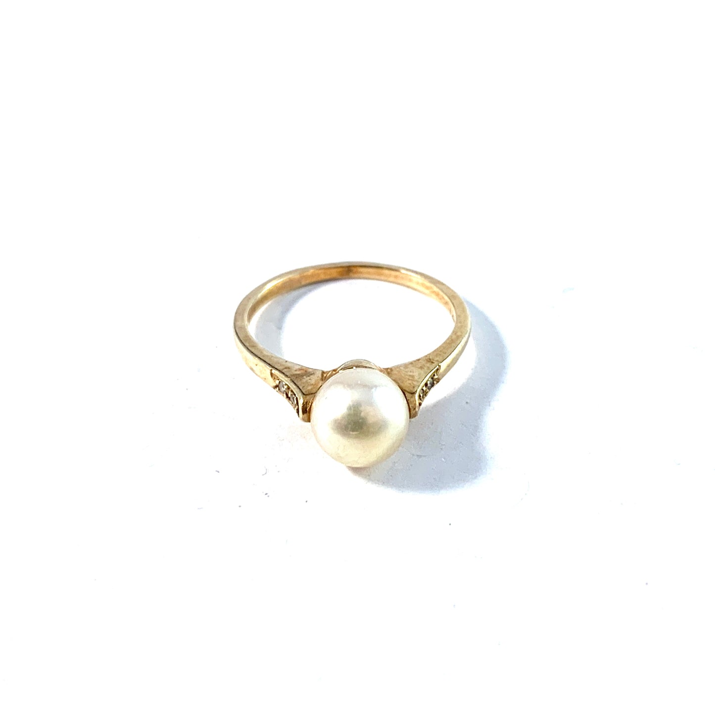 Vintage Mid Century 14k Gold Diamond Cultured Pearl Ring.