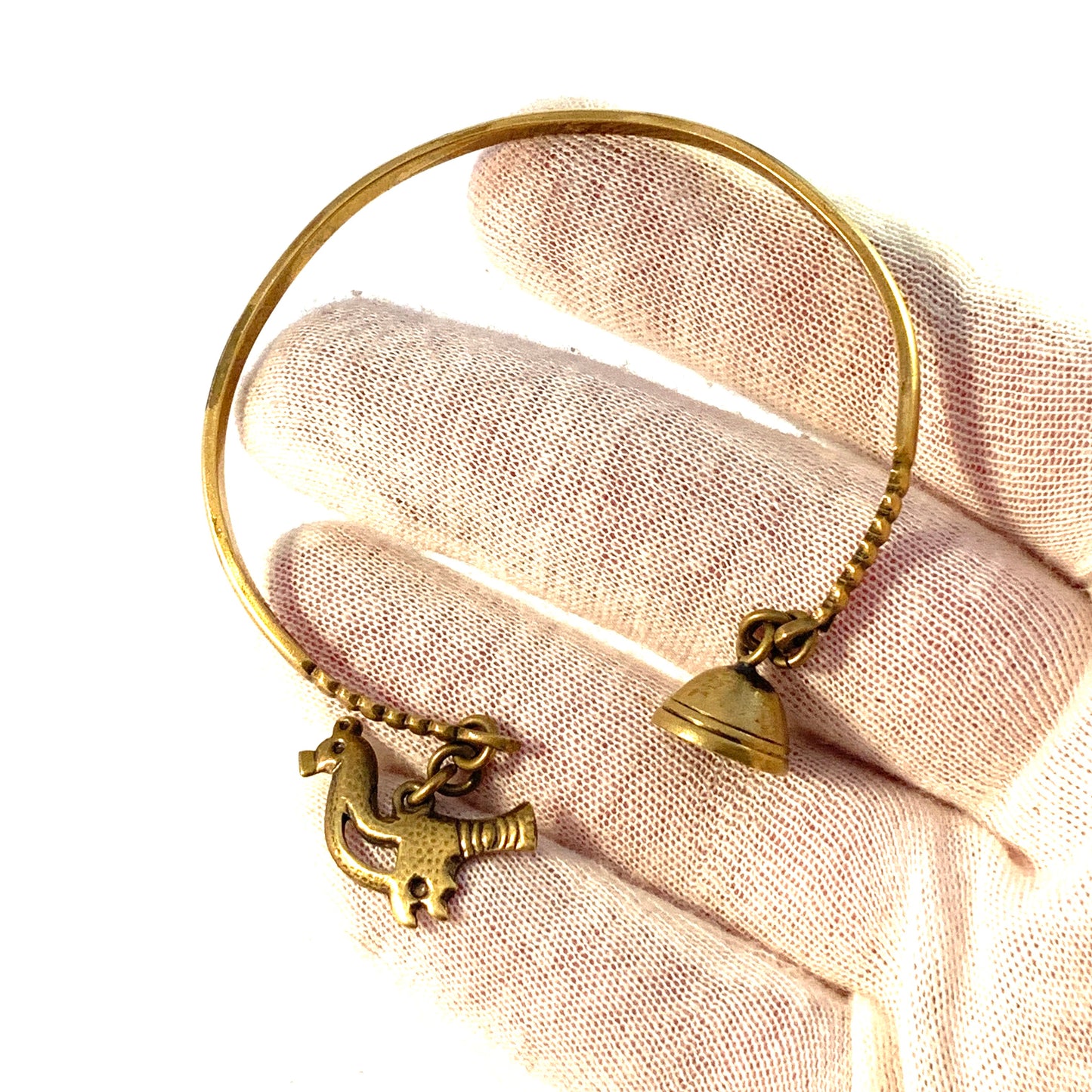 Kalevala Koru, Vintage Vintage 1960-70s Bronze Charm Bangle Bracelet.