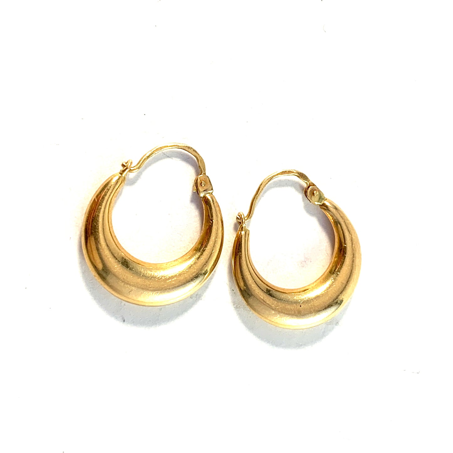 Sweden Vintage Mid Century 18k Gold Earrings.