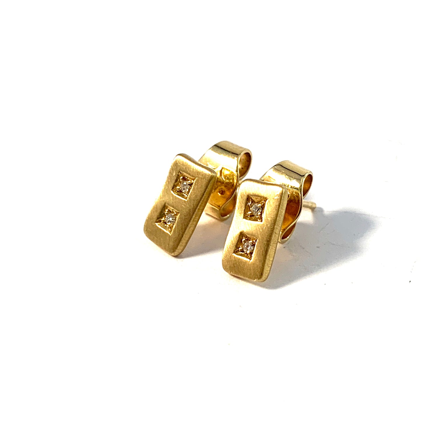 H Stern. Vintage 18k Gold Diamond Stud Earrings. Boxed.