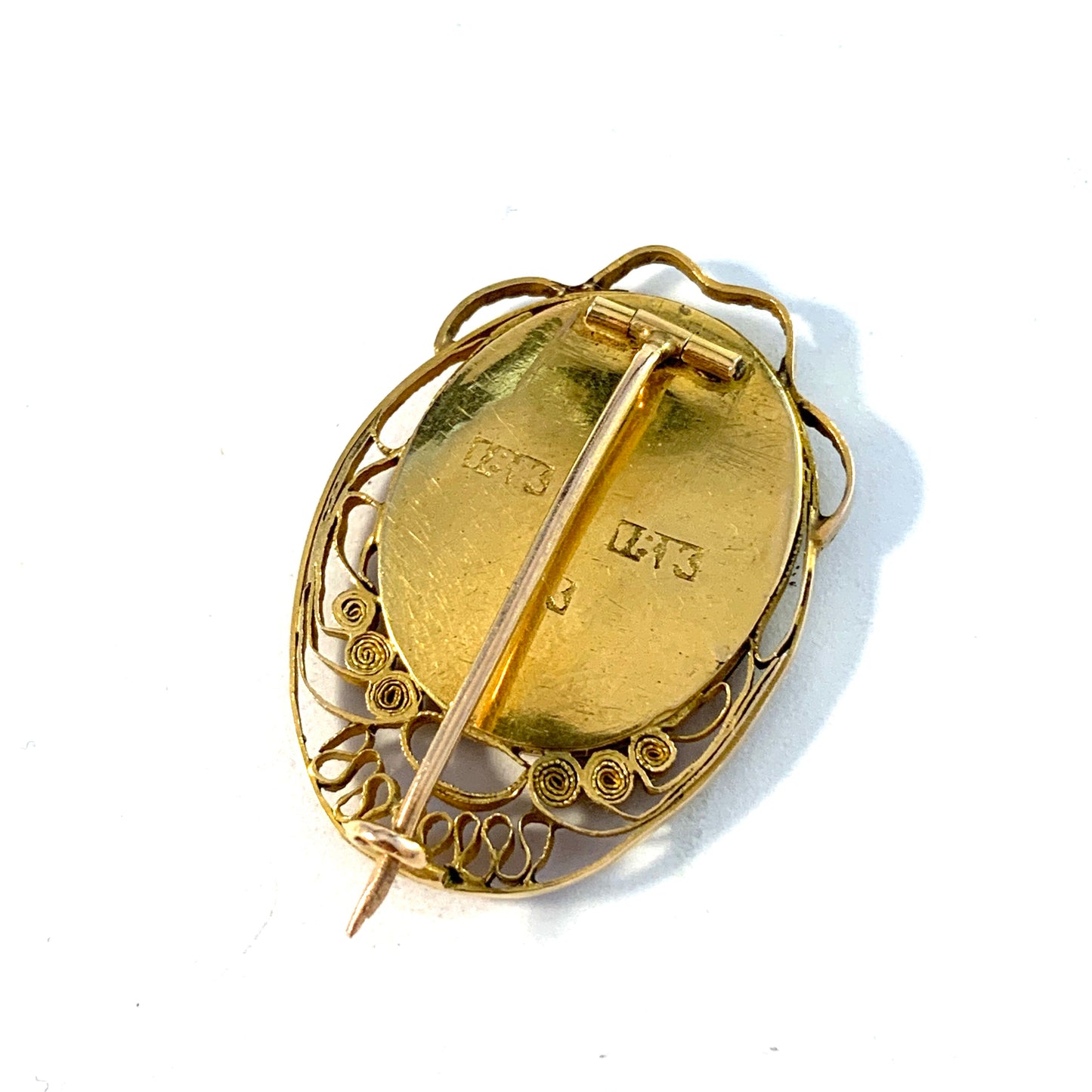Sweden 1830-40s. Antique 18k Gold Locket Brooch