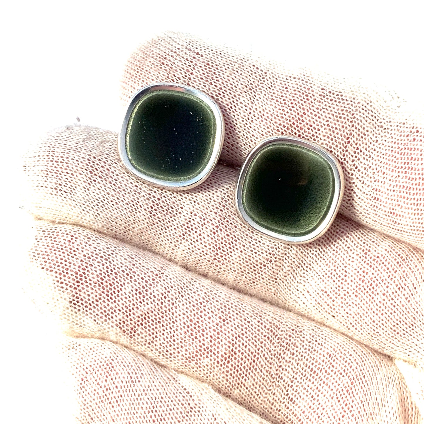 Atelier Borgila, Sweden 1958. Mid Century Dark Forest Green Enamel Sterling Cufflinks.