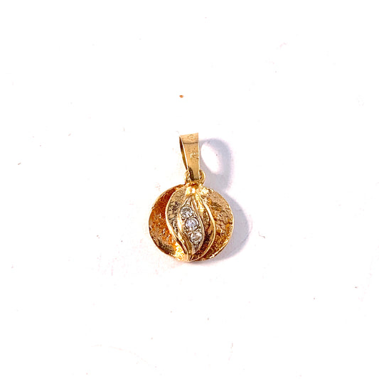 Theresia Hvorslev, Sweden 1979. Vintage 18k Gold Diamond Pendant. Signed.