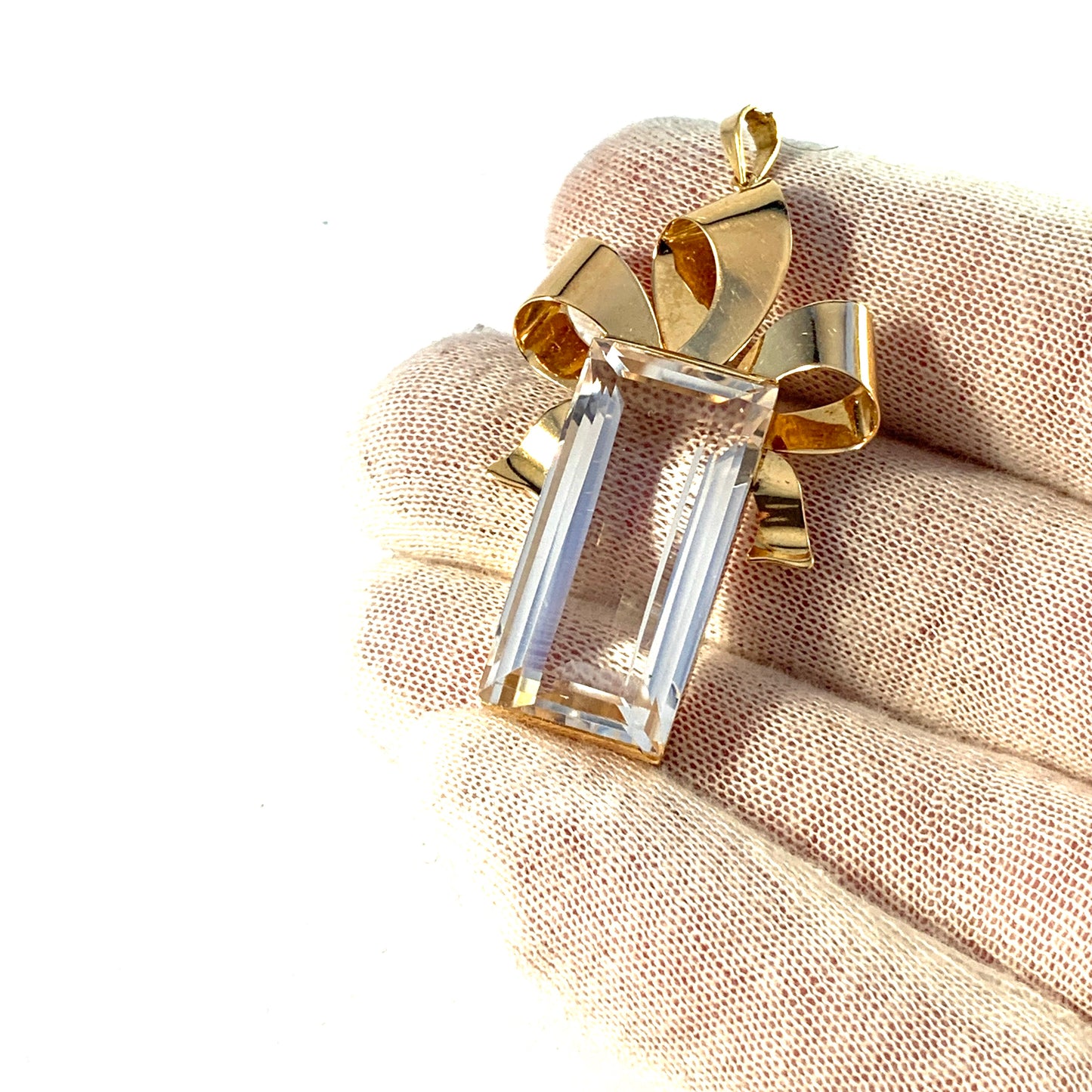 Atelje Stigbert, Sweden 1945. Large 18k Gold Rock Crystal Pendant. 14.2gram