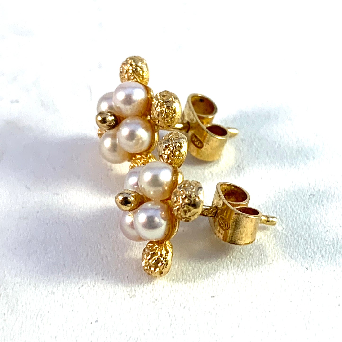 Bjorn Weckstrom for Lapponia, Finland Vintage 18k Gold Cultured Pearl Earrings.