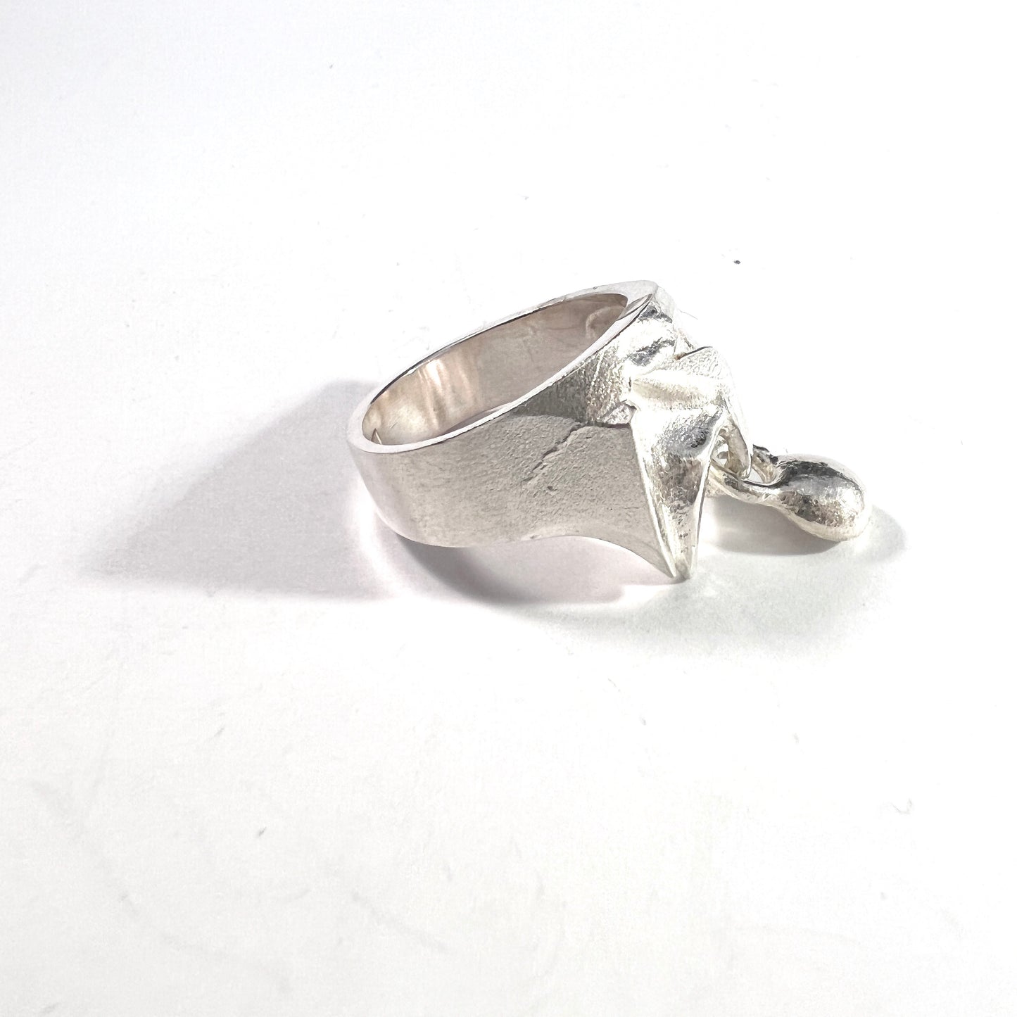 Bjorn Weckstrom for Lapponia Finland 1976. Sterling Ring Design Aries.