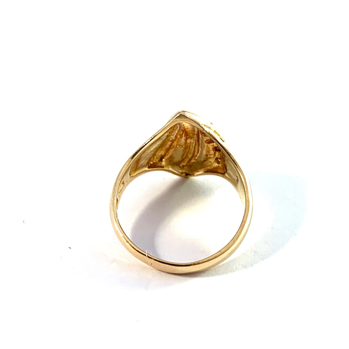 Bengt Hallberg, Sweden. Vintage 18k Gold Diamond Ring.