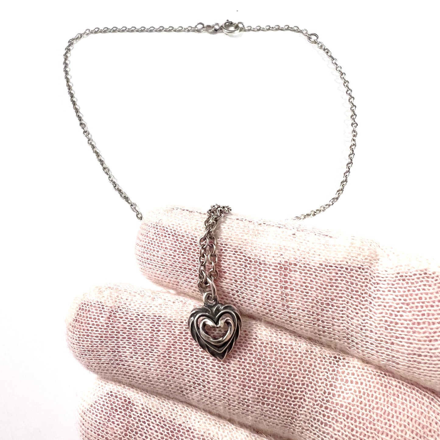 Kalevala Koru, Finland. Vintage Sterling Silver Heart Pendant Necklace.