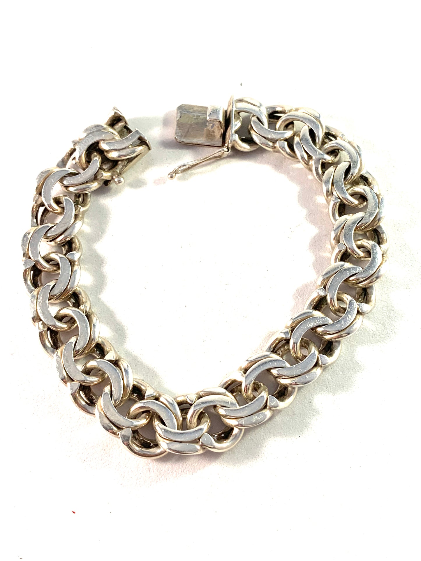 Victor Janson, Sweden 1966 Vintage Sterling Silver Bismark Unisex Bracelet. 1.79oz