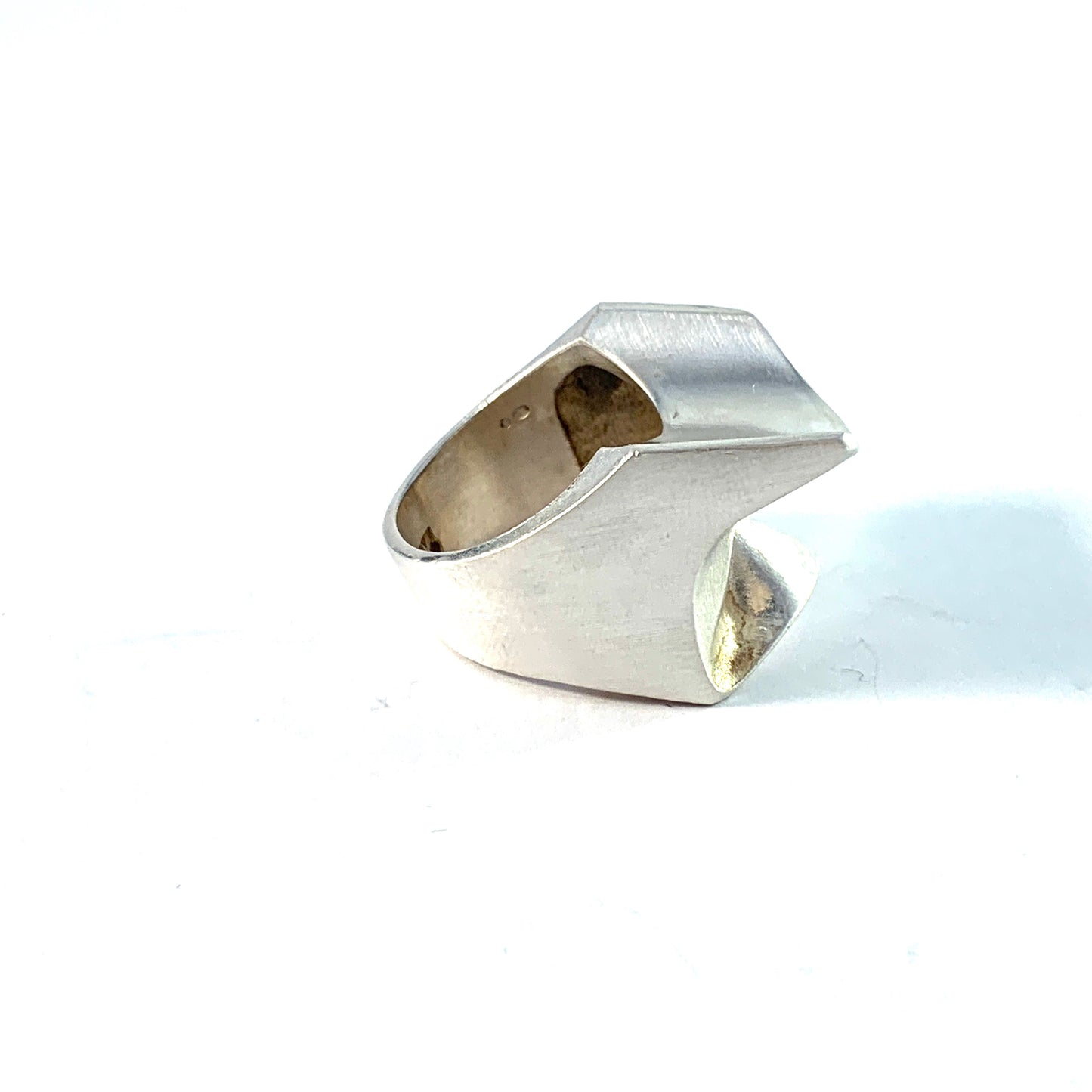 Bjorn Weckstrom for Lapponia, Finland 1975. Bold Sterling Silver Ring. Design: Carina