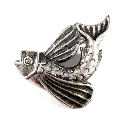 Kultajalostamo Oy, Finland 1946. Vintage Solid Silver Fish Brooch.