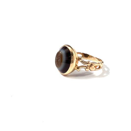 Fryklund & Pålsson, Sweden 1951. Vintage 18k Gold Agate Intaglio Signet Ring.