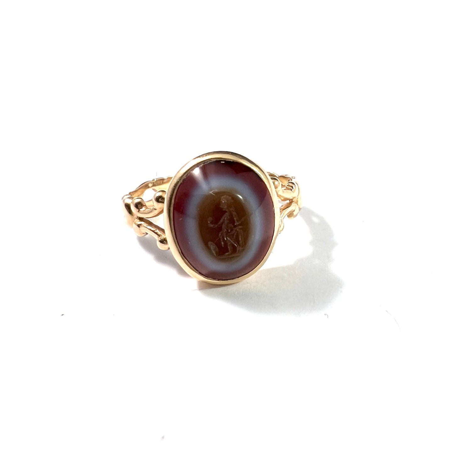 Fryklund & Pålsson, Sweden 1951. Vintage 18k Gold Agate Intaglio Signet Ring.