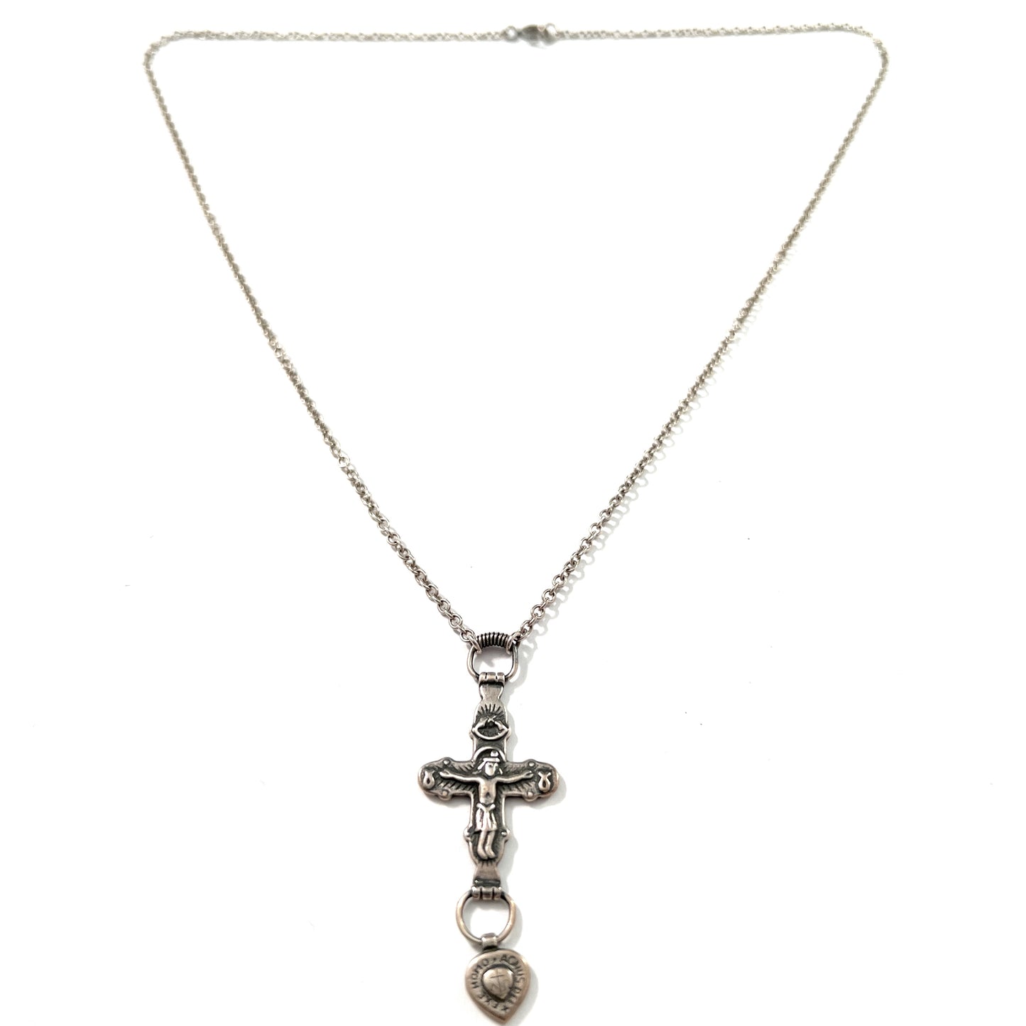 Kalevala Koru, Finland 2003. Sterling Silver Crucifix Pendant Necklace.