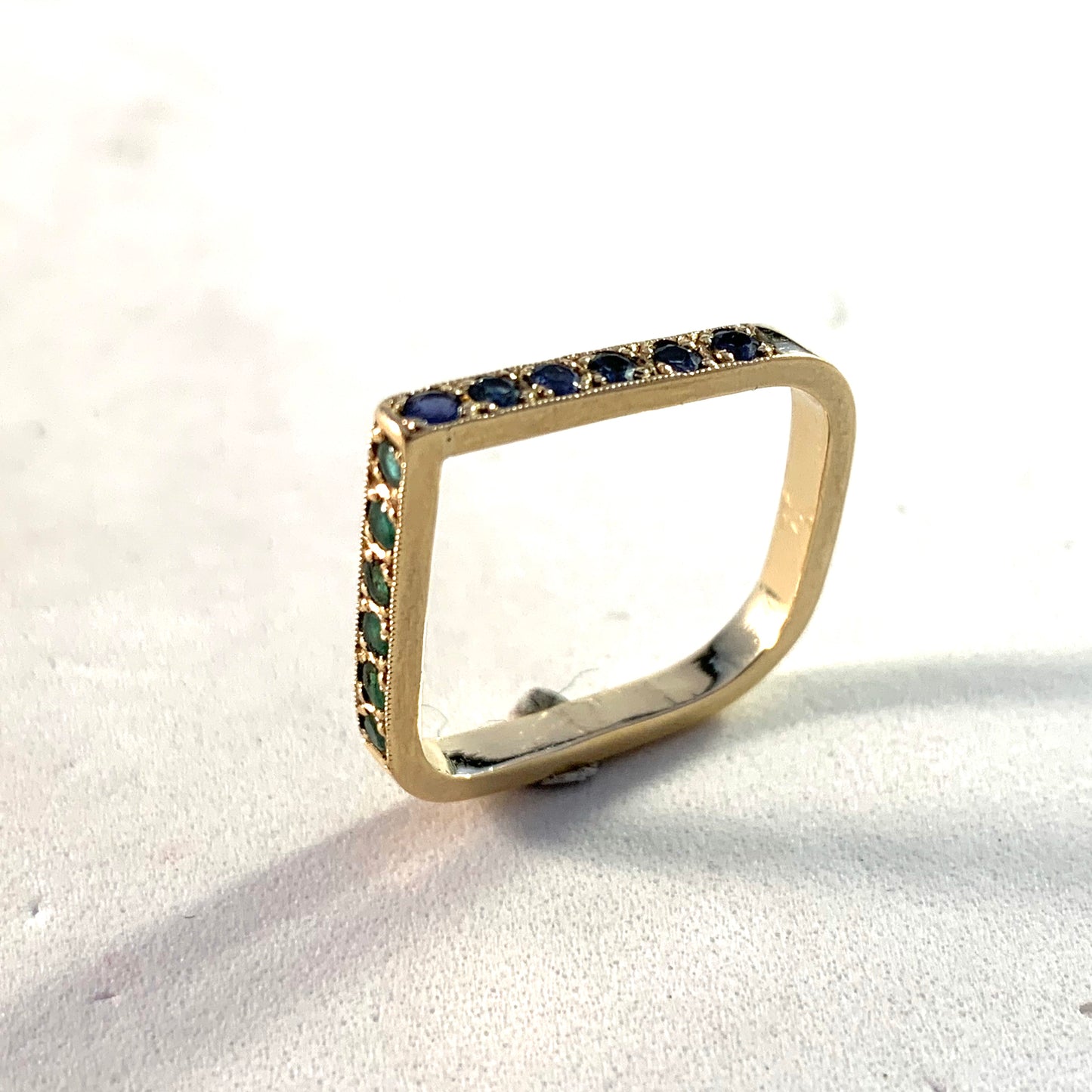 Vintage 14k Gold Emerald Sapphire Ring.