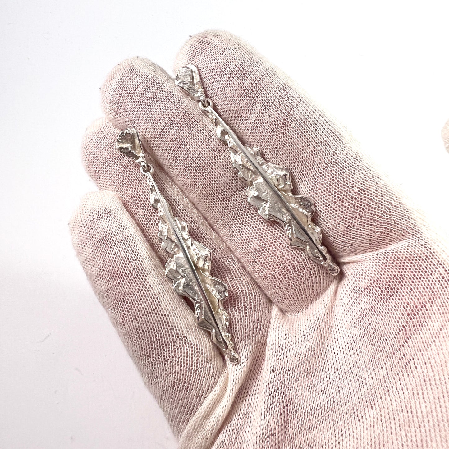 Kultasepat Salovaara, Finland. Vintage Large Sterling Silver Dangle Earrings.
