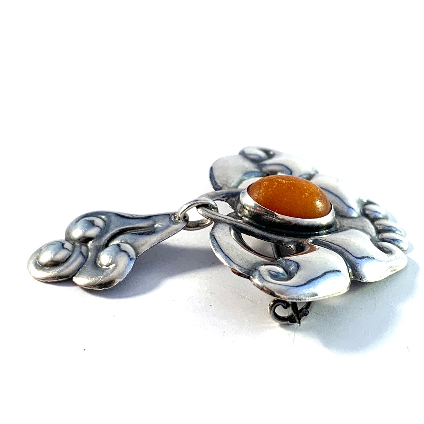 Hans Jensen & Co, Copenhagen 1899-1937, Solid Silver Art Nouveau Amber Brooch