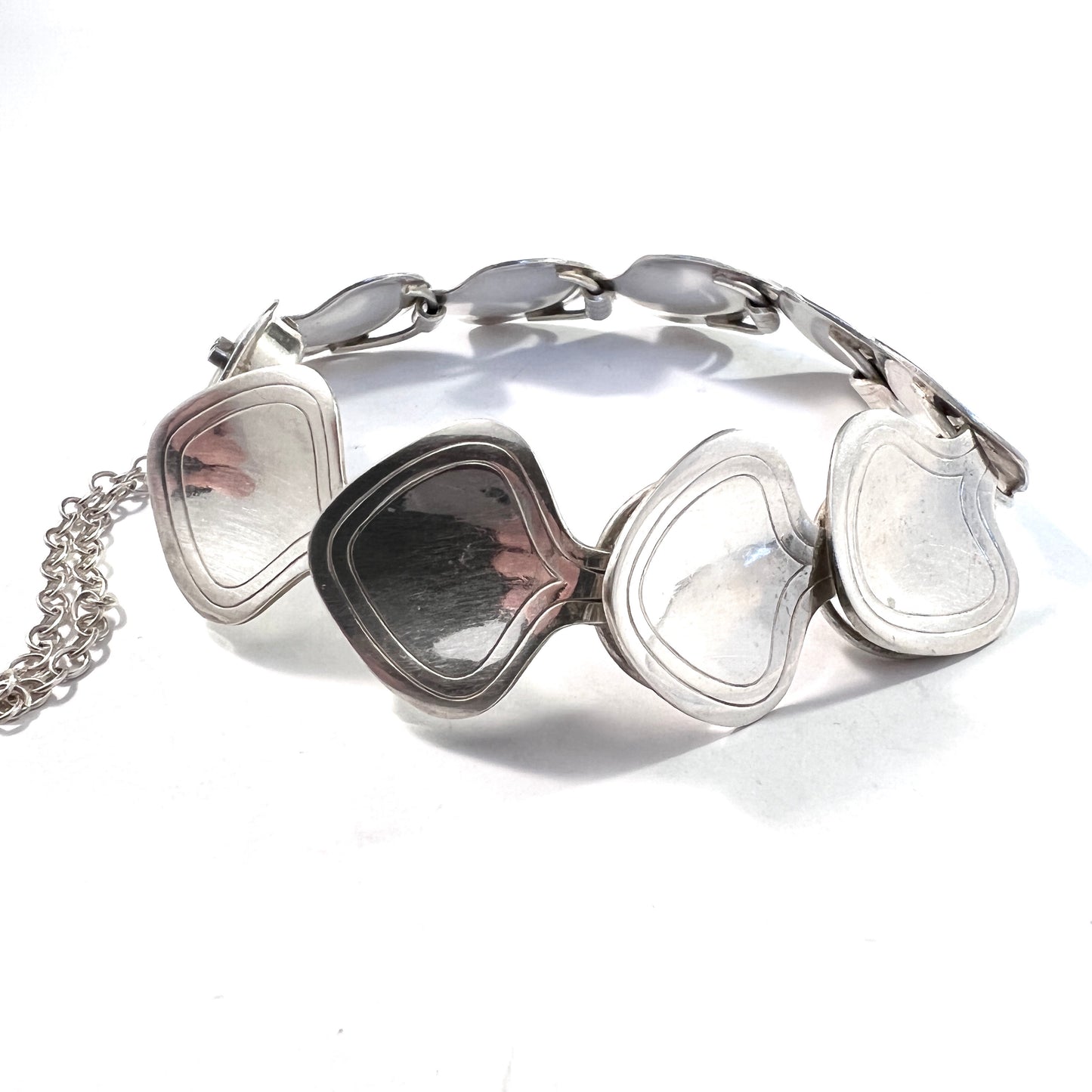 Michelsen, Stockholm 1954. Vintage Mid-century Modern Sterling Silver Bracelet.