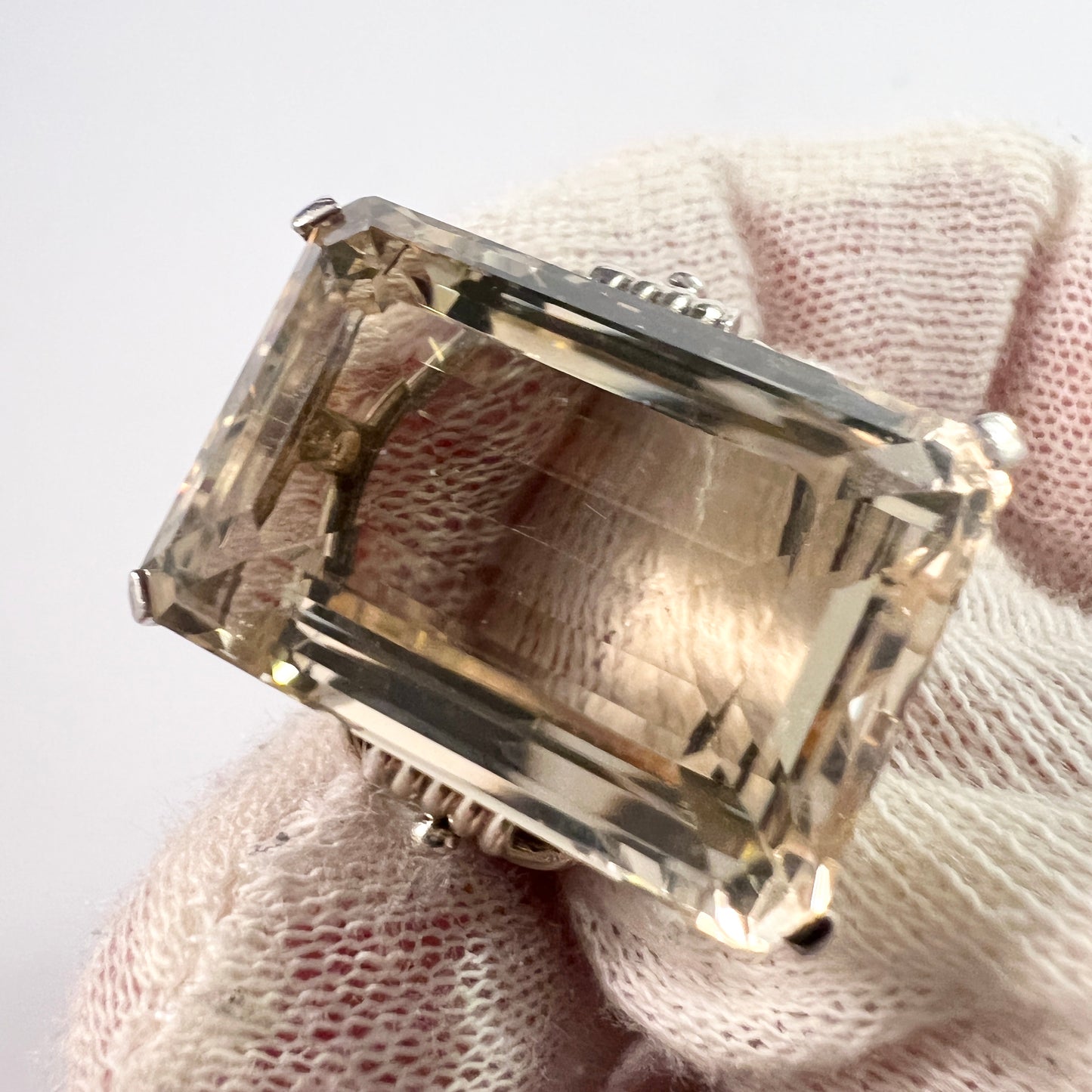 Vintage c 1940s. Sterling Silver Large Quartz Cocktail Ring.