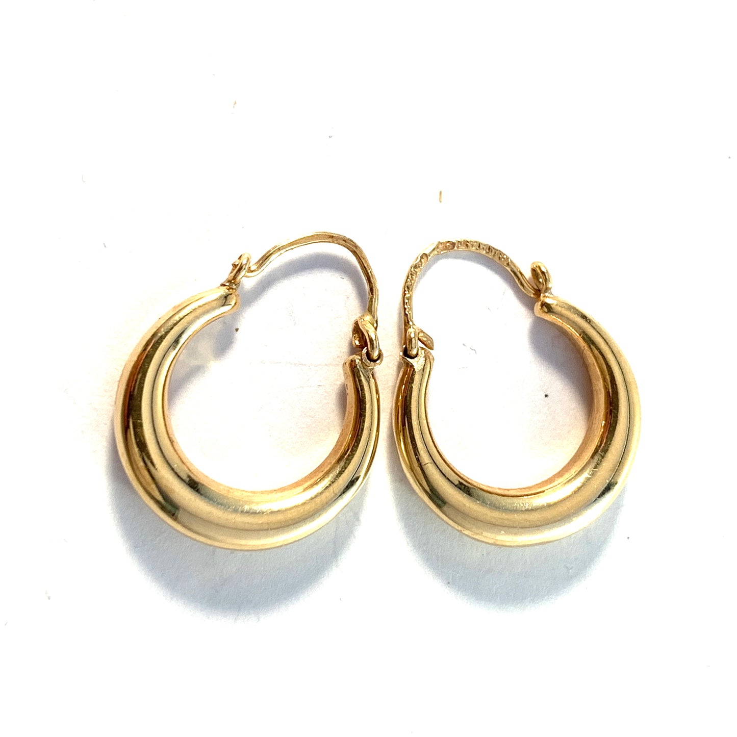 Guldvaruhuset, Stockholm 1962. Vintage 18k Gold Earrings