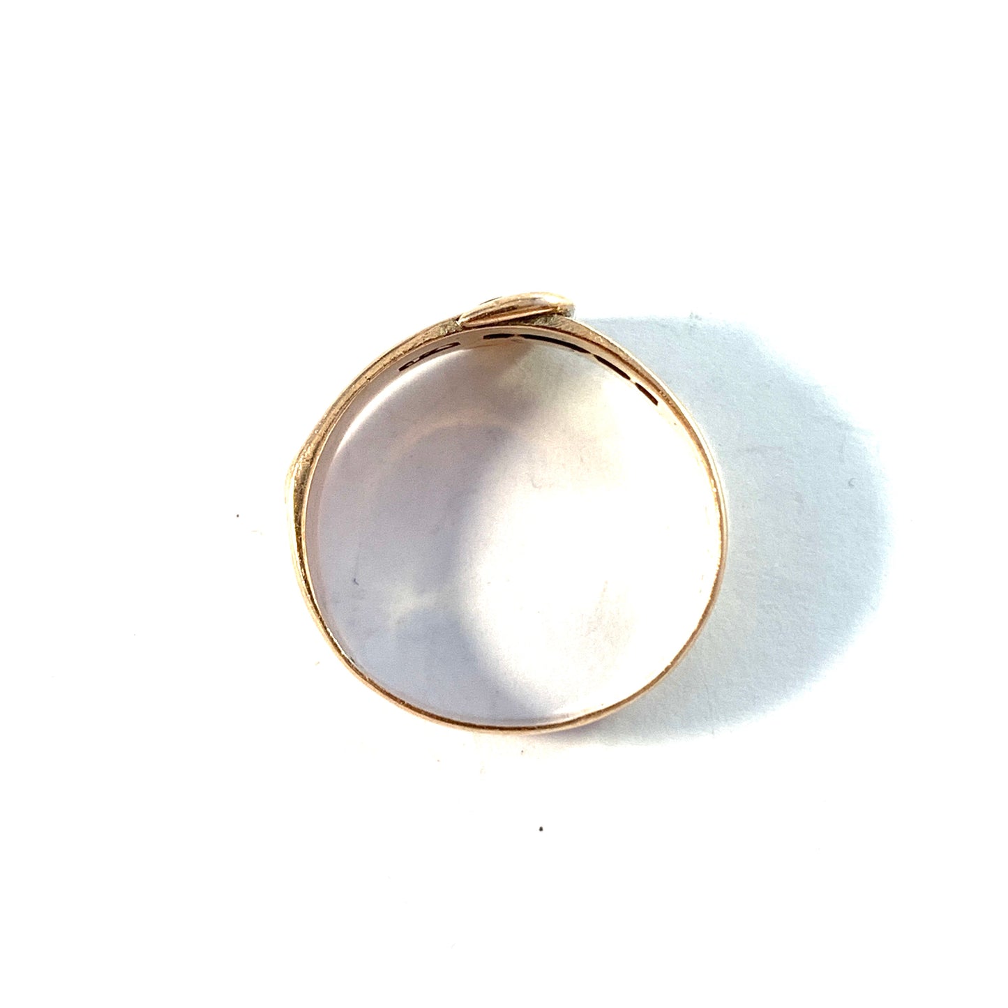 James Allen, Birmingham year 1884 Victorian 9k Gold Buckle Ring.