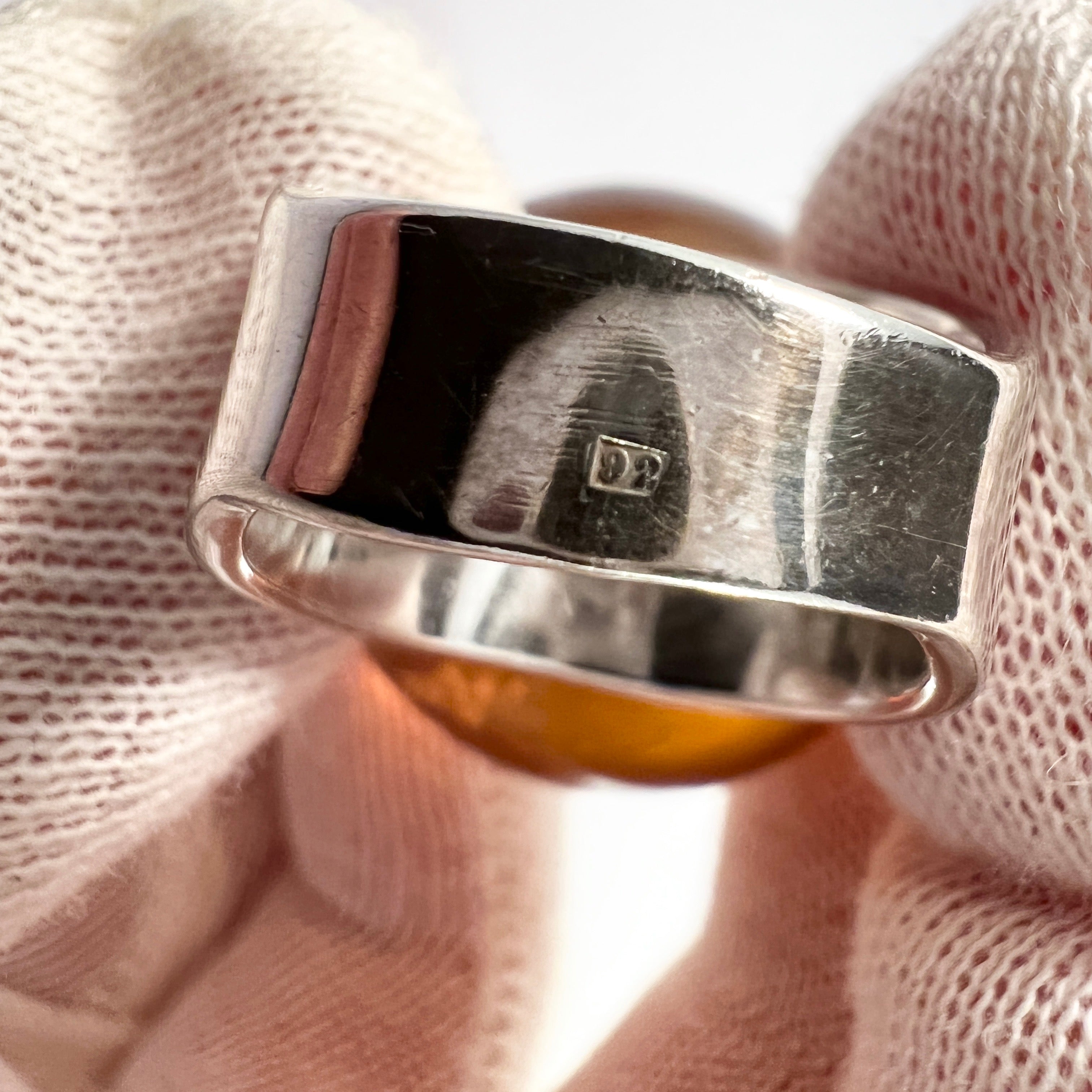 Vintage Huge Amber Sterling Silver Ring. 27.7gram