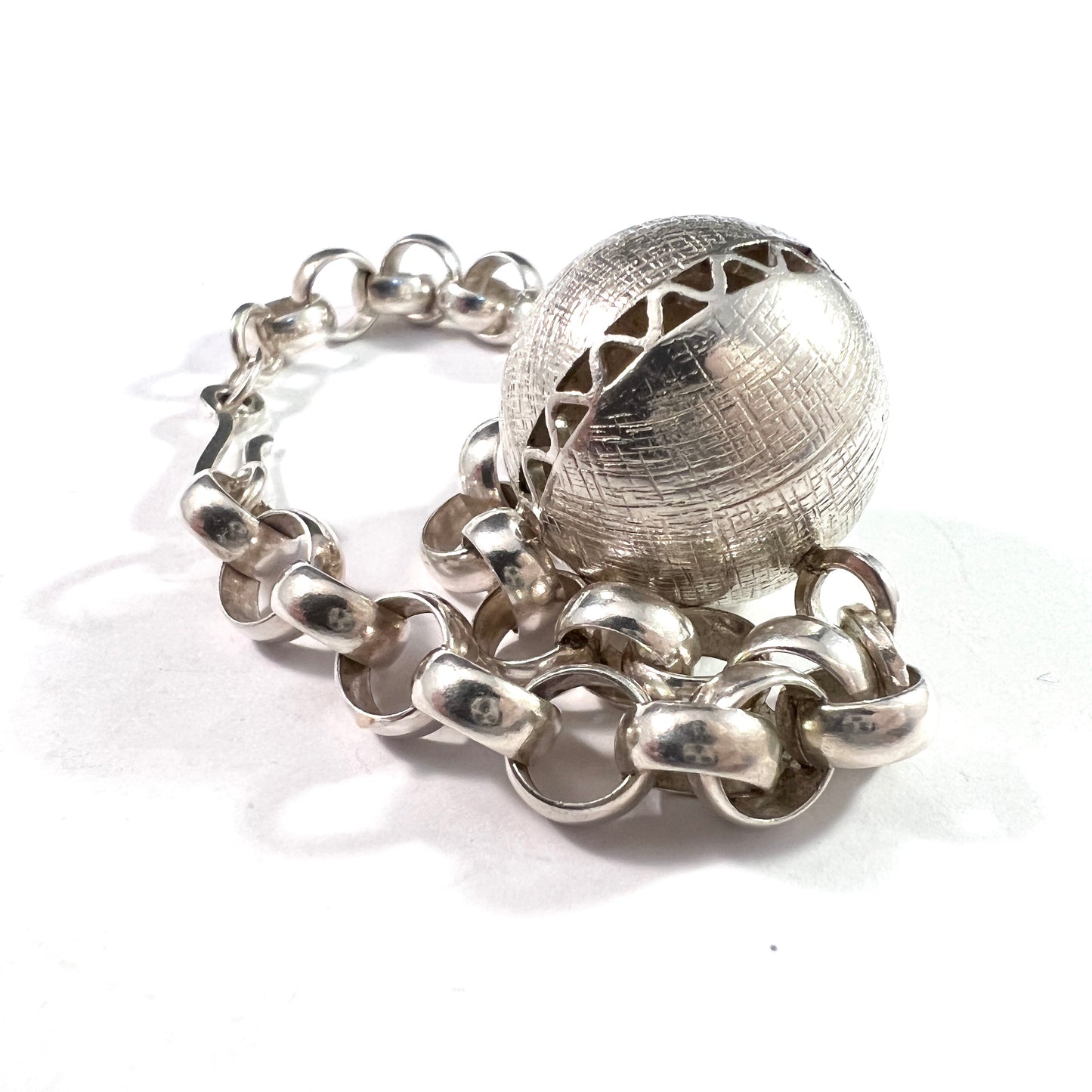 Antti Rahunen, Finland 1973. Sterling Bracelet w Large Ball Charm by Einari Ailio Finland.