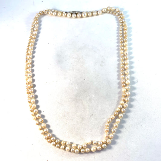 G Dahlgren Sweden 1940. 18k Gold Diamond Clasp Pearl. 39.5in