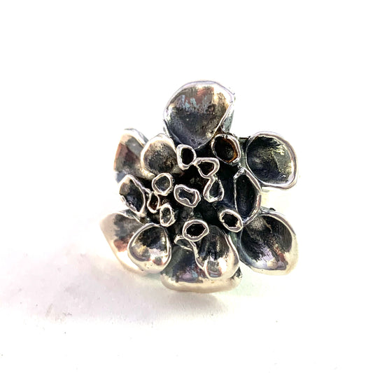 Hannu Ikonen for Valo Koru, Finland 1974 Sterling Silver Reindeer Moss Design Ring.