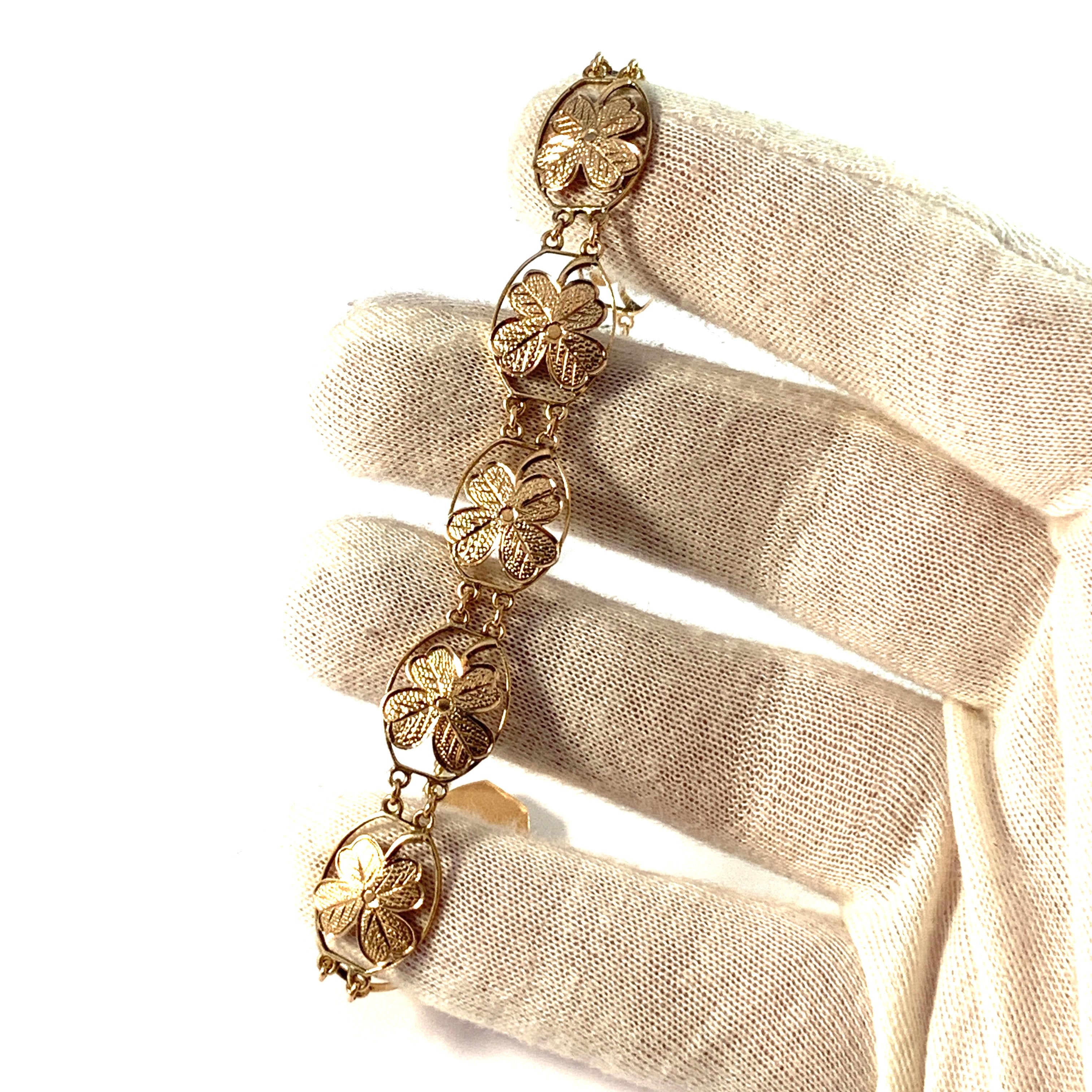 Lucky Brand Antique Brass Tone Link Bracelet signature four leaf