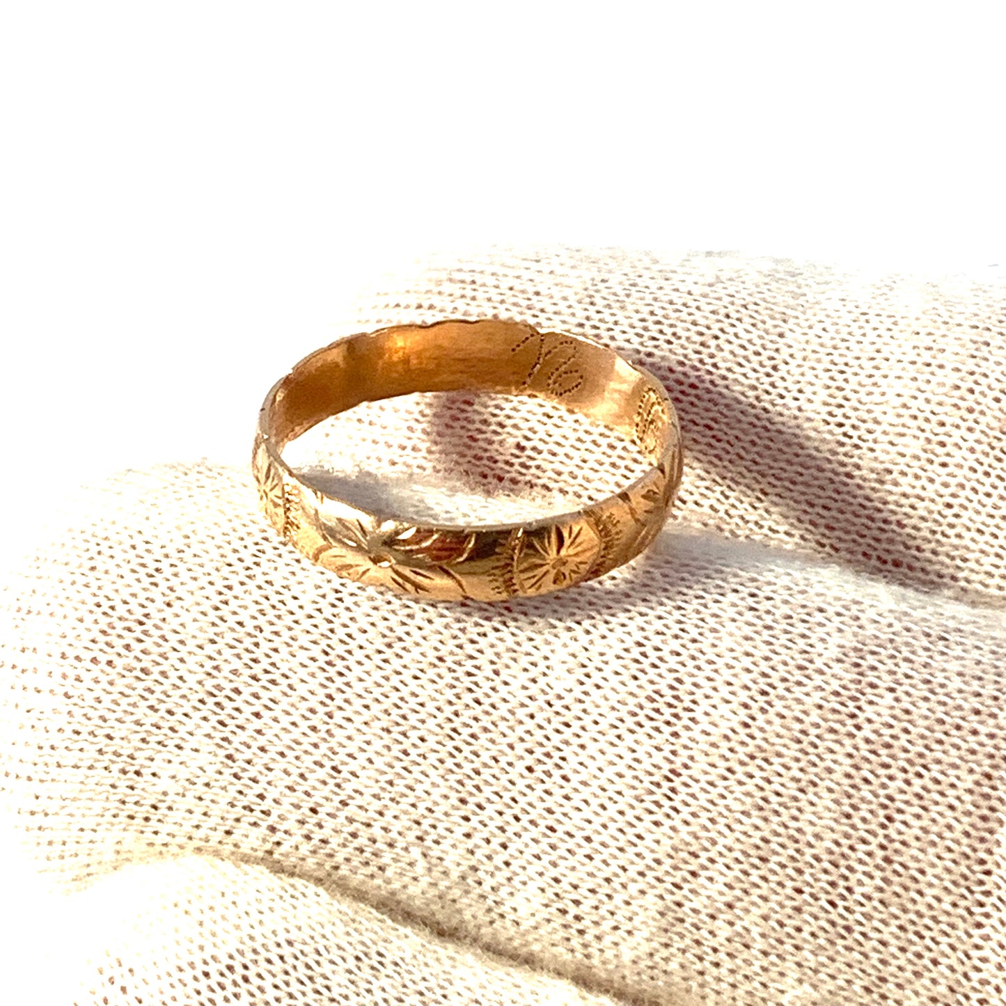 Johan Erik Åhlen, Sweden 1830s Antique 18k Gold Wedding Band Ring.