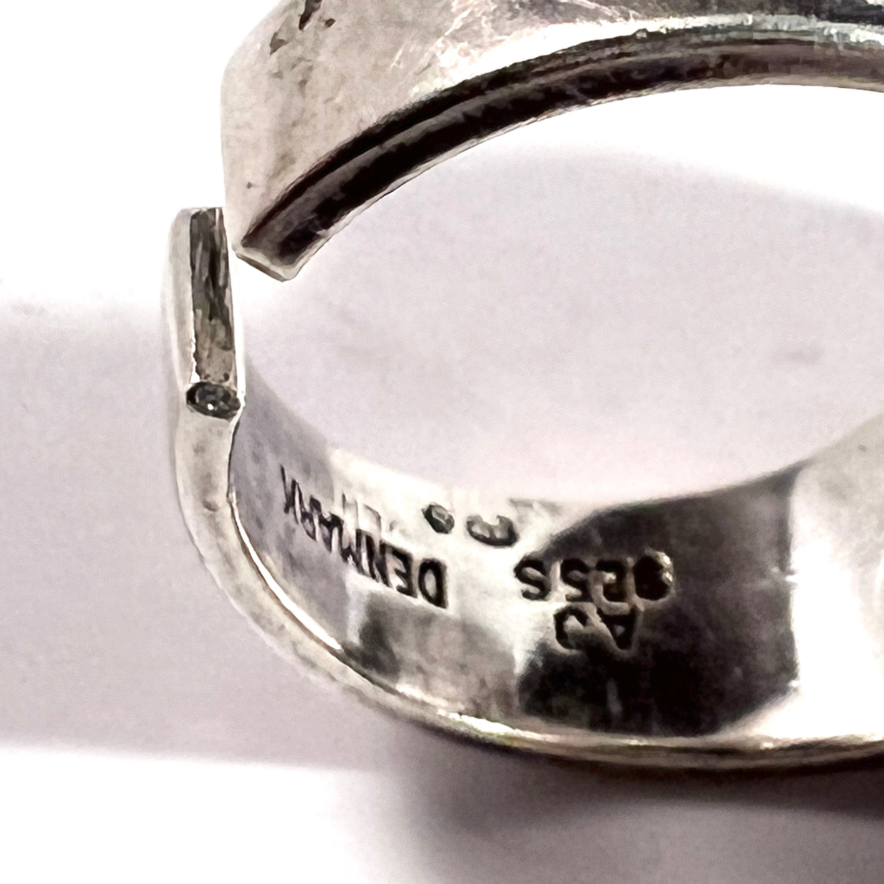 Arne Johansen, Denmark 1960s. Vintage Sterling Silver Abalone Ring.