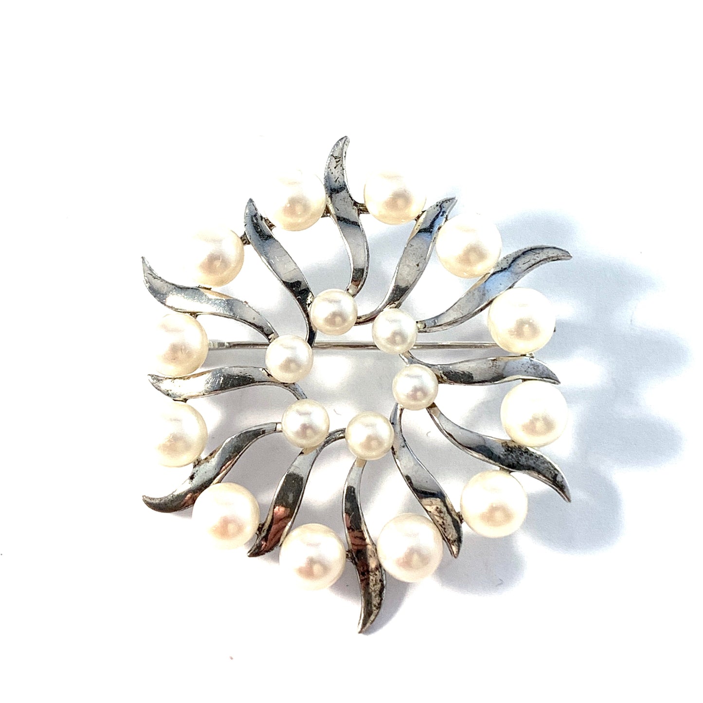 Mikimoto, Japan Vintage Sterling Silver Cultured Pearl Brooch.