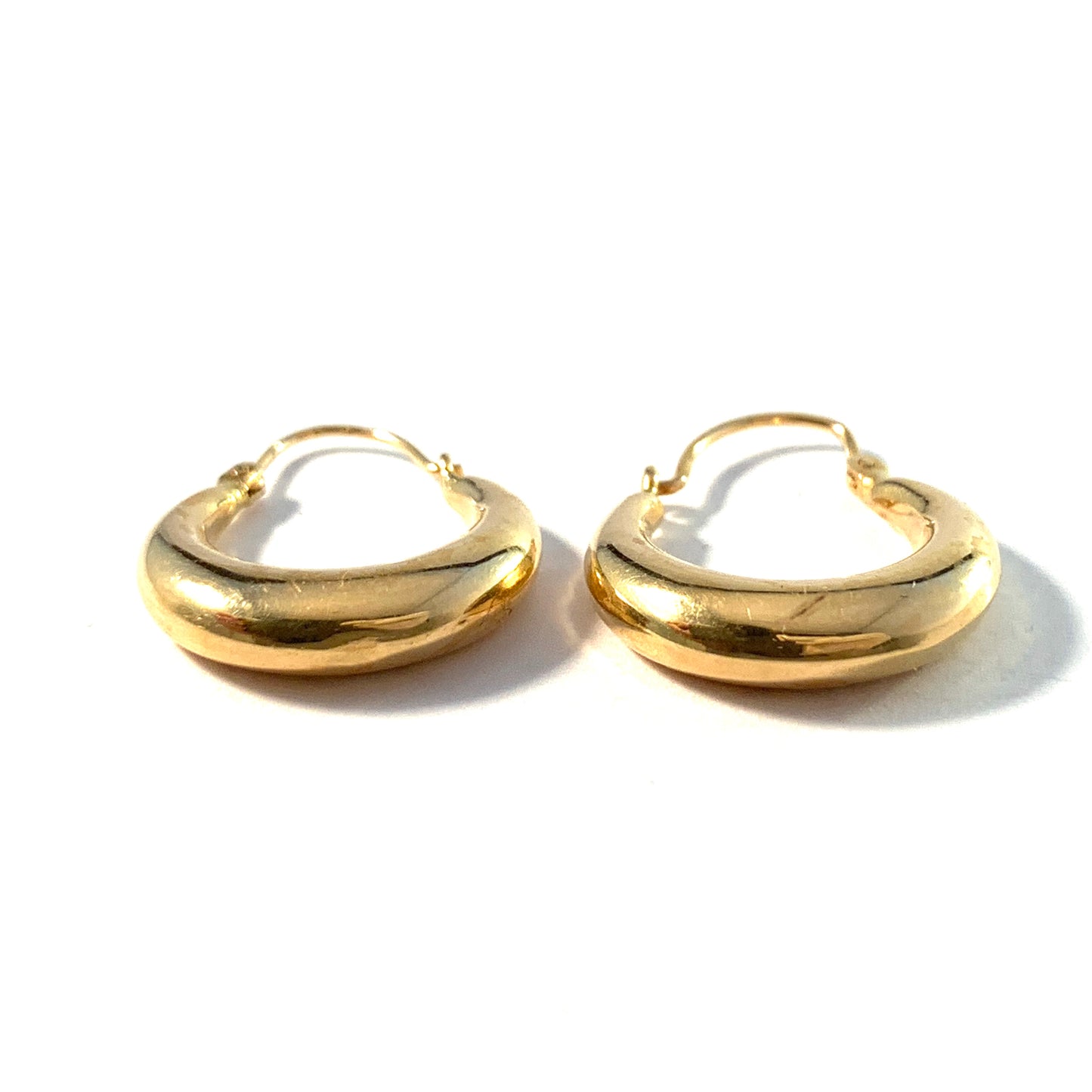 Alton, Sweden year 1979. Vintage 18k Gold Earrings.