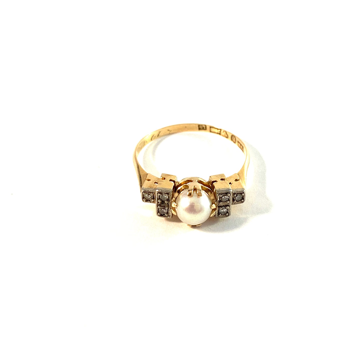 Svedbom, Sweden 1961. Vintage 18k Gold Diamond Cultured Pearl Ring.