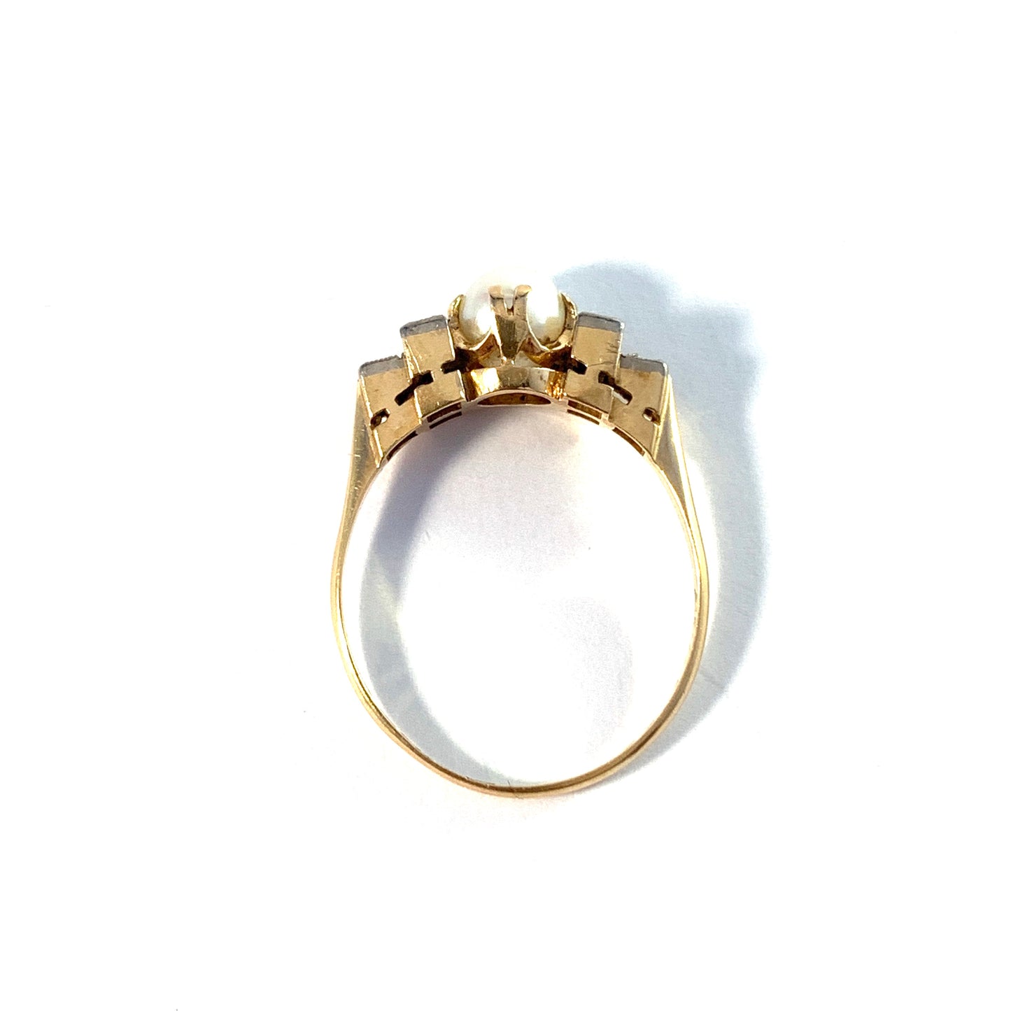 Svedbom, Sweden 1961. Vintage 18k Gold Diamond Cultured Pearl Ring.